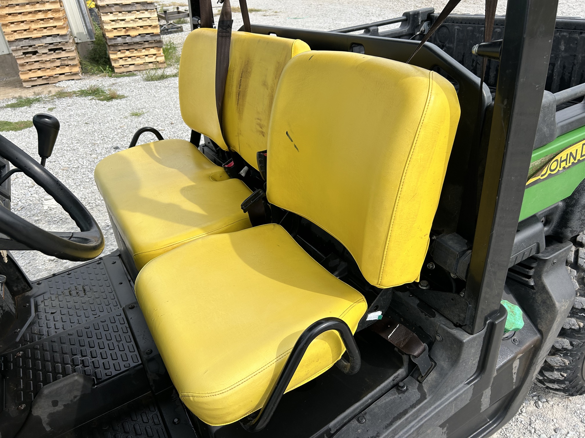  2018 John Deere XUV 865M at Heritage Tractor in Clinton, MO