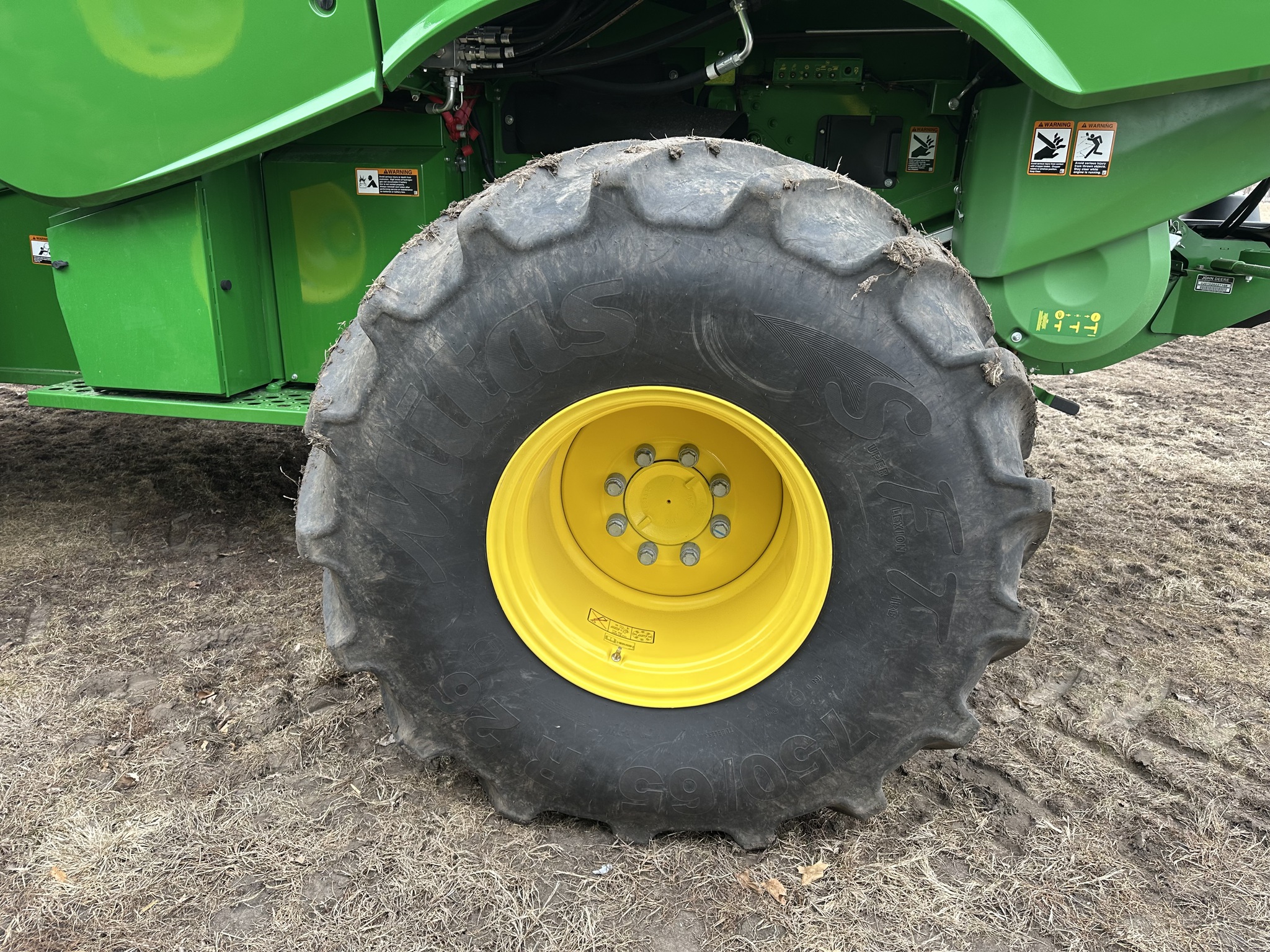  2024 John Deere S780 at Heritage Tractor in Monmouth, IL