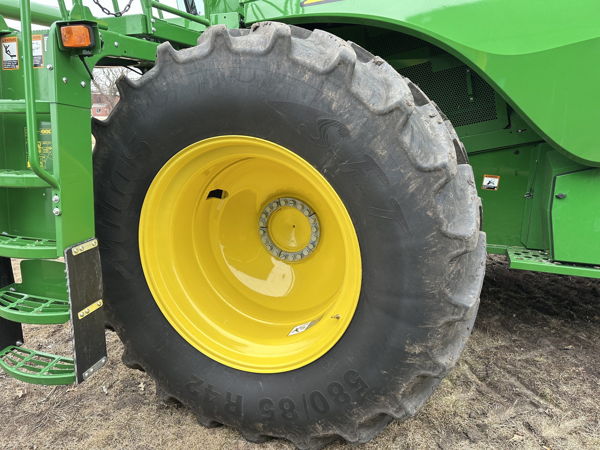  2024 John Deere S780 at Heritage Tractor in Monmouth, IL