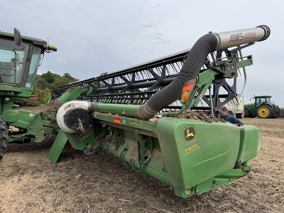 Photo of 2013 John Deere 640FD