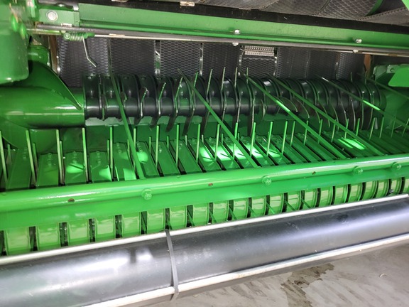 Used 2021 John Deere 560R Round Balers at Horizon Ag & Turf in St. Paul, AB - Photo12