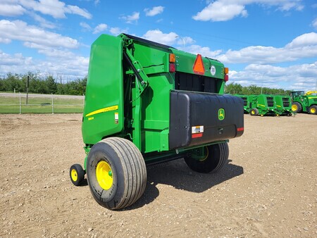 Used 2021 John Deere 560R Round Balers at Horizon Ag & Turf in St. Paul, AB - Photo5