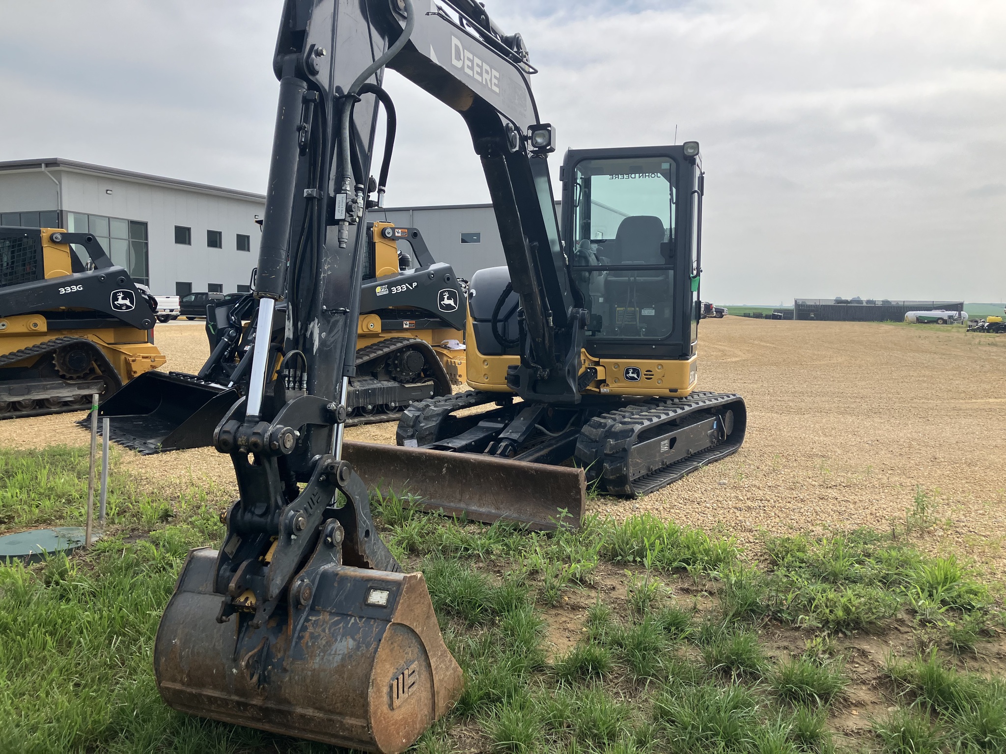 2020 John Deere 60G Image 3