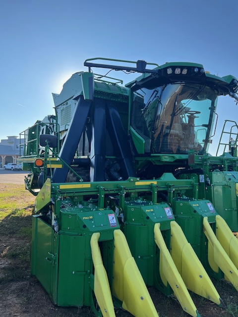 2023 John Deere CP770