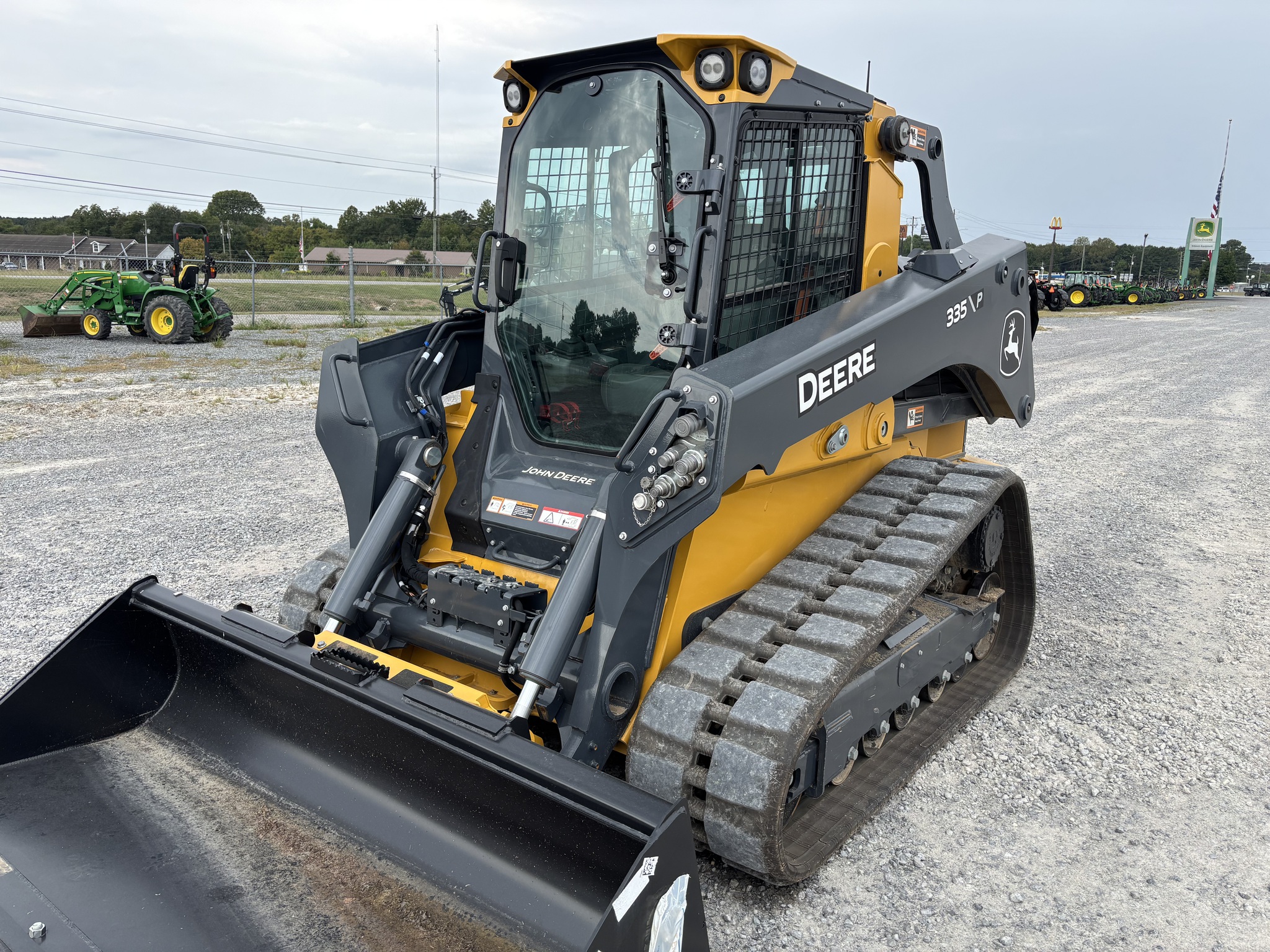 2024 John Deere 335 P