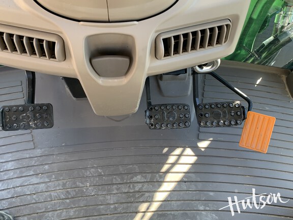 Photo of 2024 John Deere 6120M