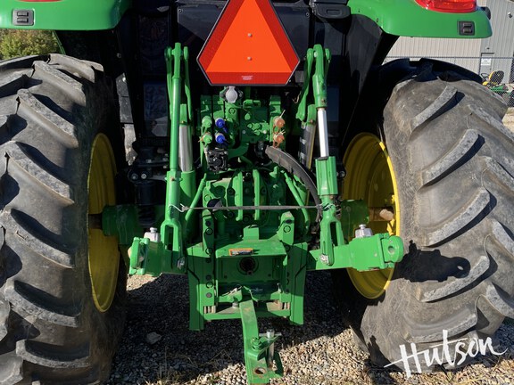 Photo of 2024 John Deere 6120M