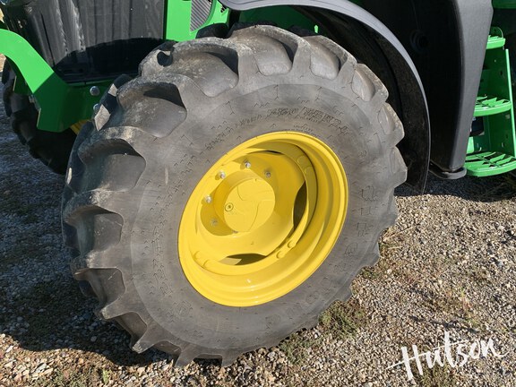 Photo of 2024 John Deere 6120M