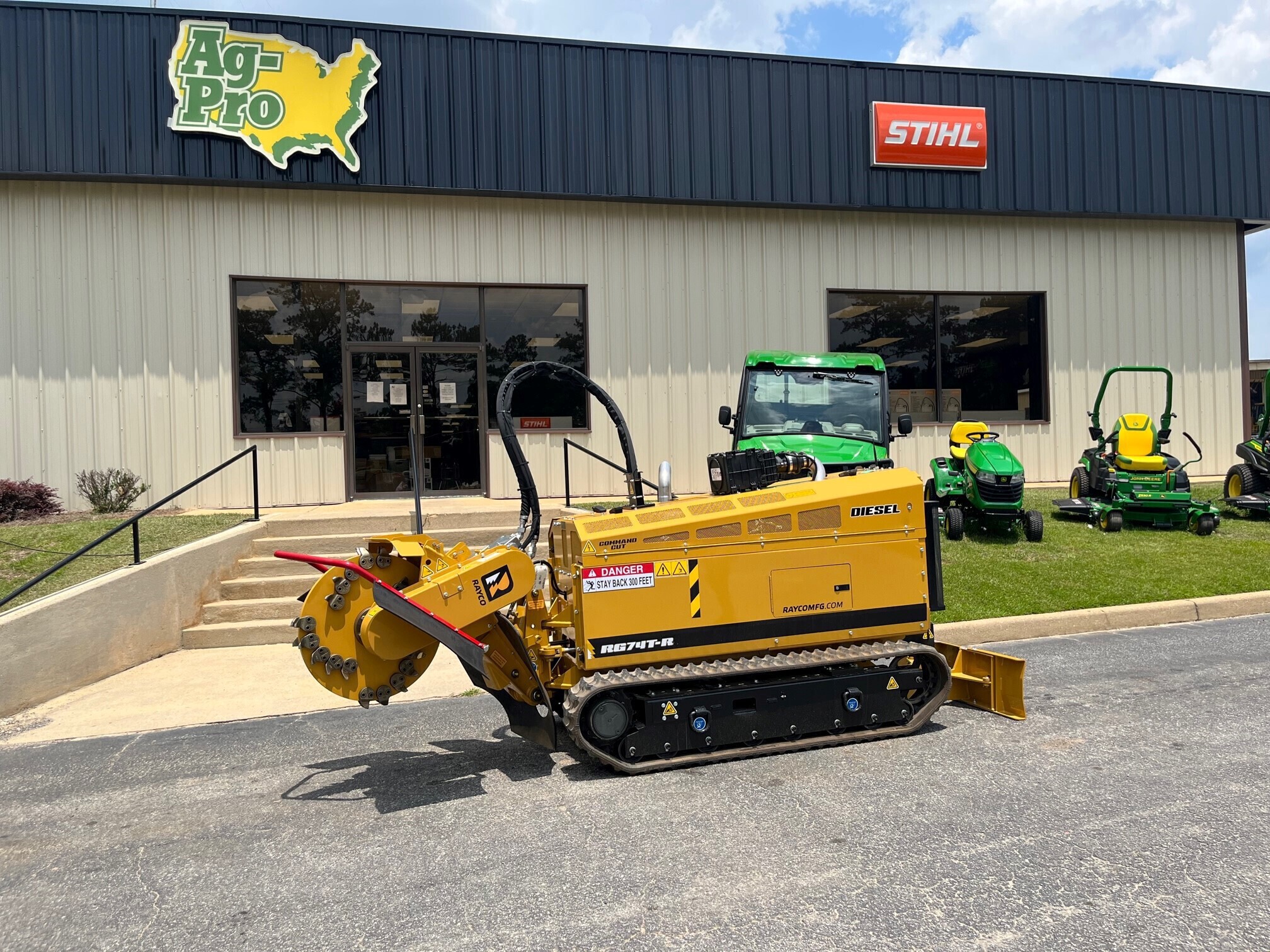 2025 Rayco RG74T Image 1