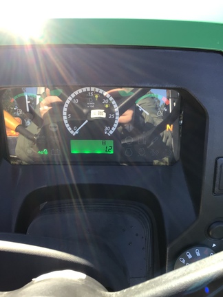 2024 John Deere 5075E Photo 6