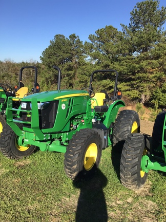 2023 John Deere 5090E Photo 1