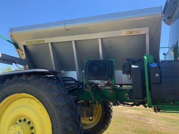2024 John Deere 600R-5