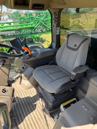 2024 John Deere 600R-9