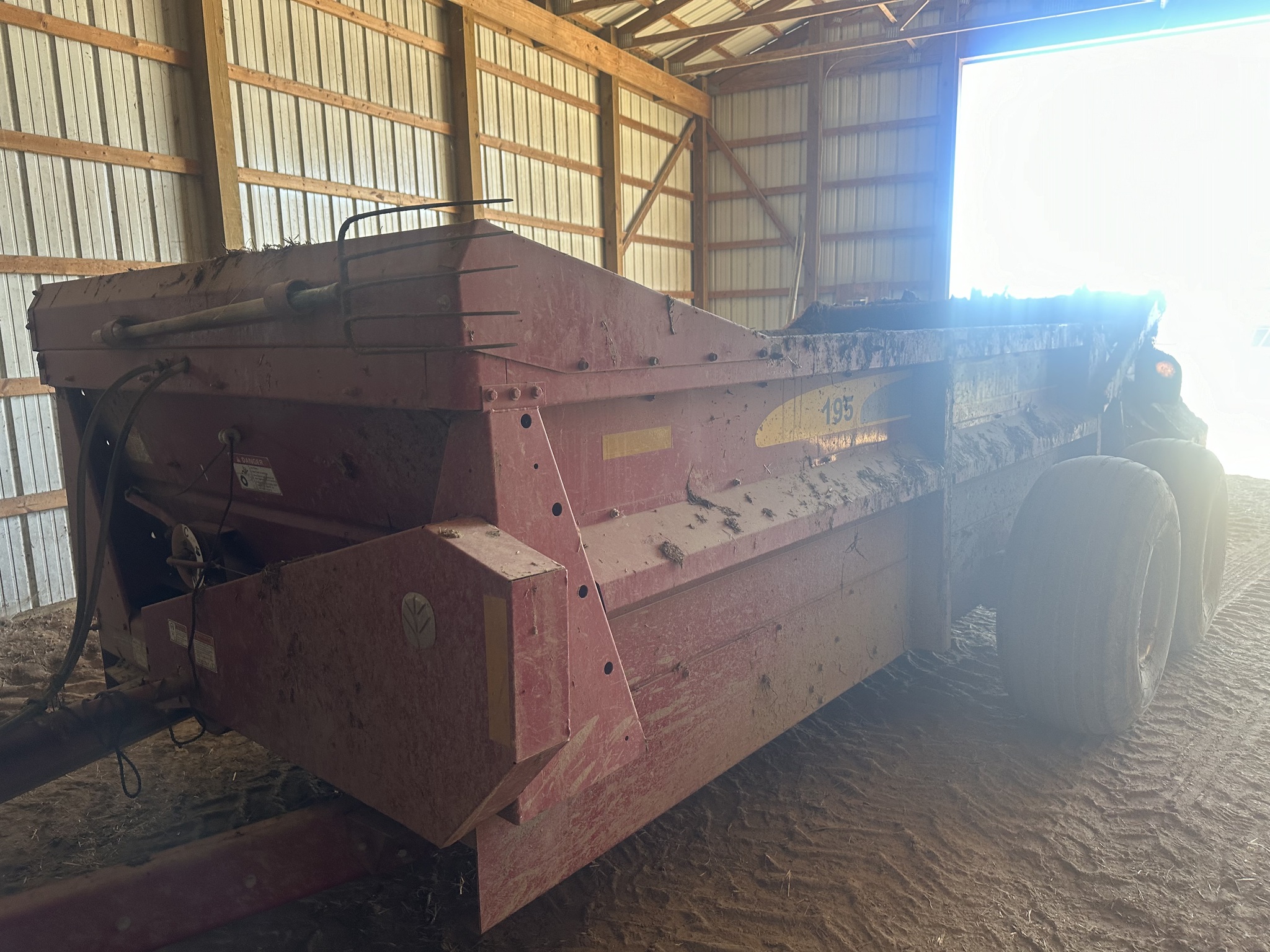 2020 New Holland 195 Image 5