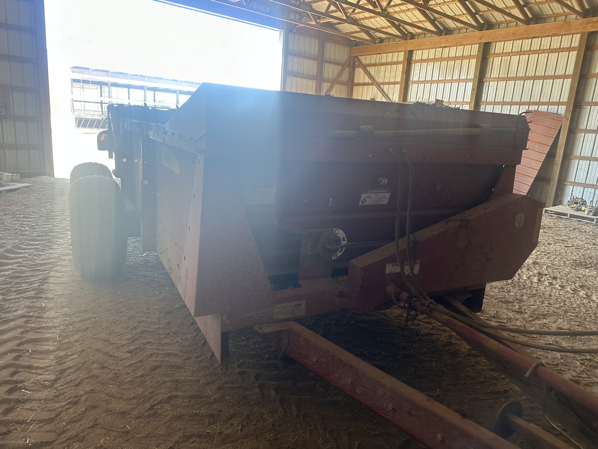 2020 New Holland 195 Image 4