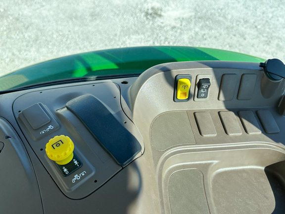 2024 John-Deere 5100E