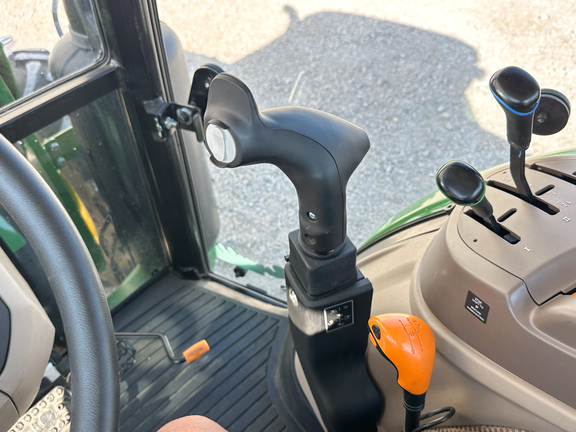 2024 John-Deere 5100E