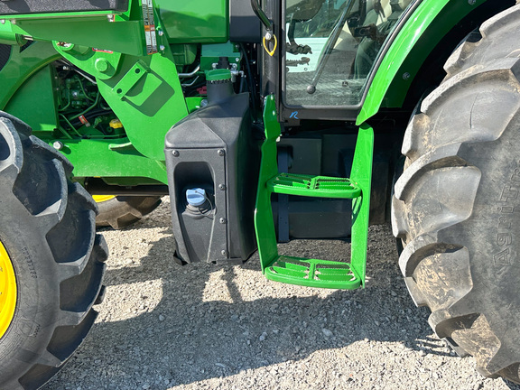 2024 John-Deere 5100E