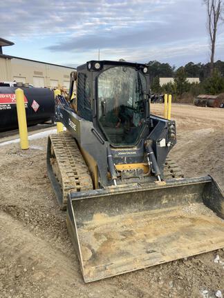 Photo of a 2020 John Deere 325G