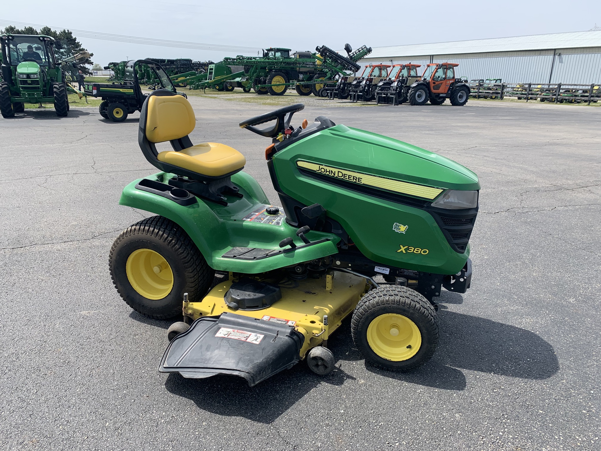 2015 John Deere X380 Image 2