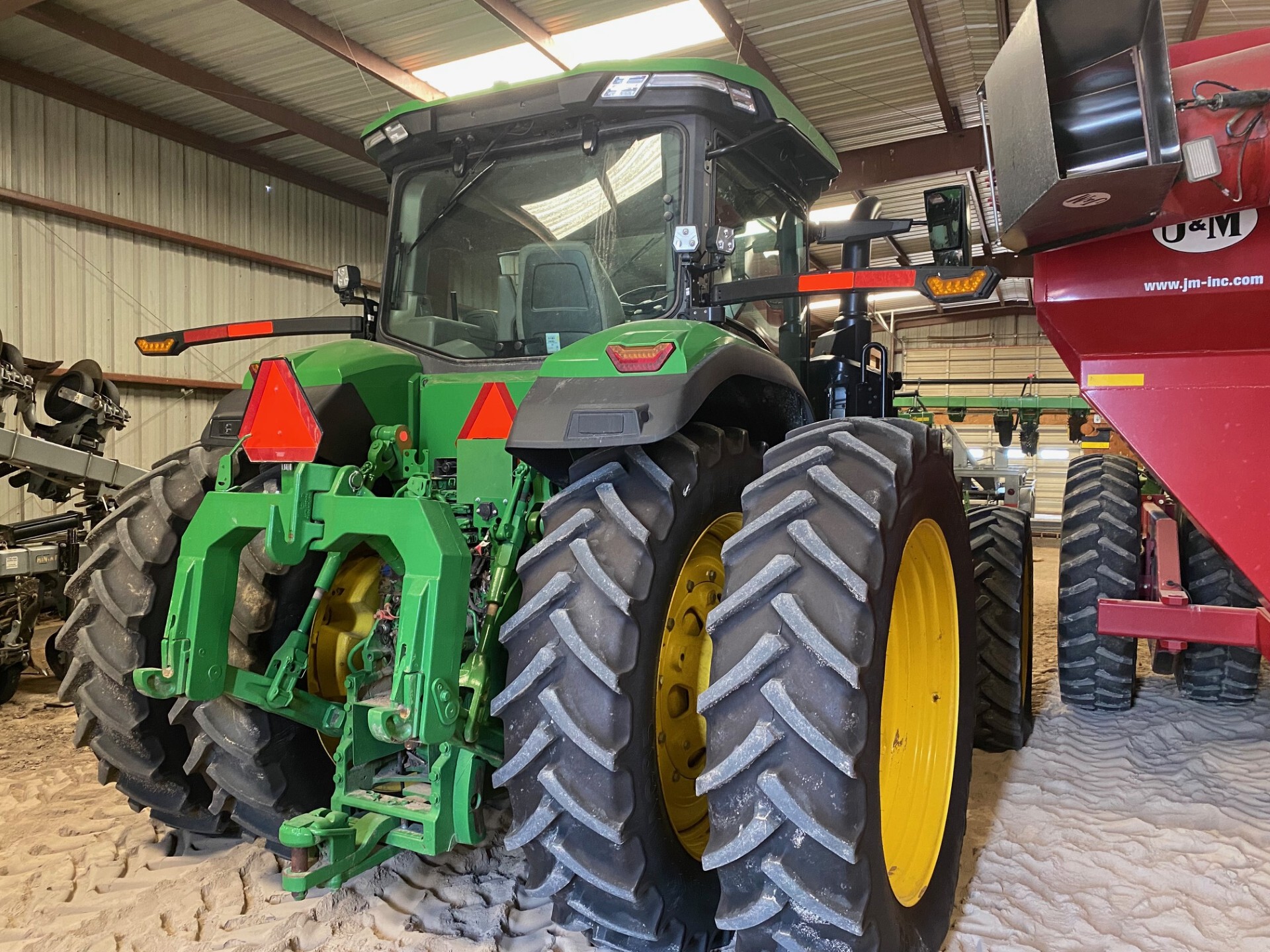 2024 John Deere 8R 340 Image 4