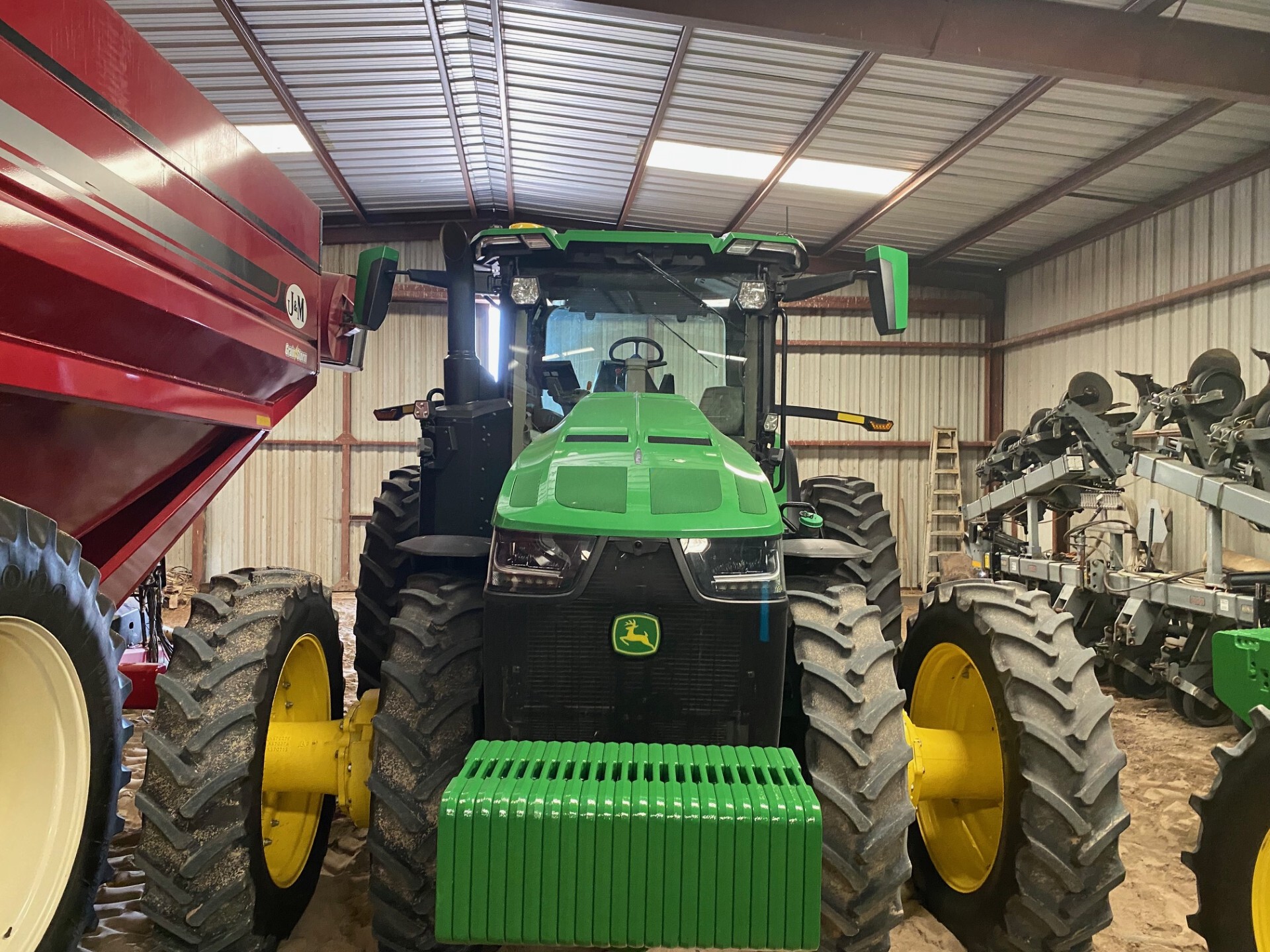 2024 John Deere 8R 340 Image 2