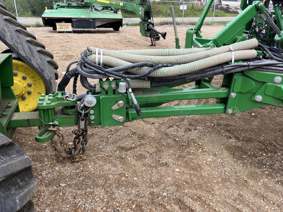 Used 2014 John Deere 1870 Air Drills and Seeders at Horizon Ag & Turf in High Prairie, AB - Photo9