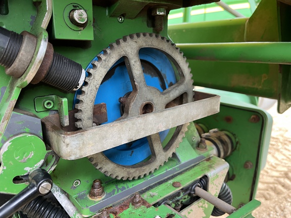 Used 2014 John Deere 1870 Air Drills and Seeders at Horizon Ag & Turf in High Prairie, AB - Photo19