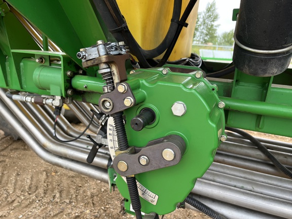 Used 2014 John Deere 1870 Air Drills and Seeders at Horizon Ag & Turf in High Prairie, AB - Photo22