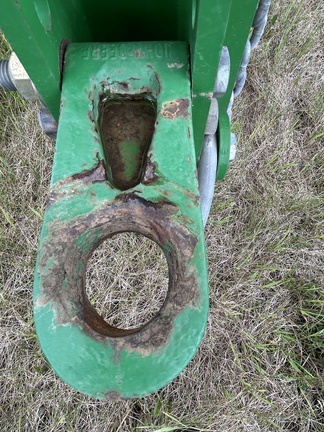 Used 2012 John Deere 1870 Air Drills and Seeders at Horizon Ag & Turf in Falher, AB - Photo4