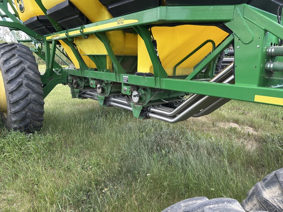 Used 2012 John Deere 1870 Air Drills and Seeders at Horizon Ag & Turf in Falher, AB - Photo14