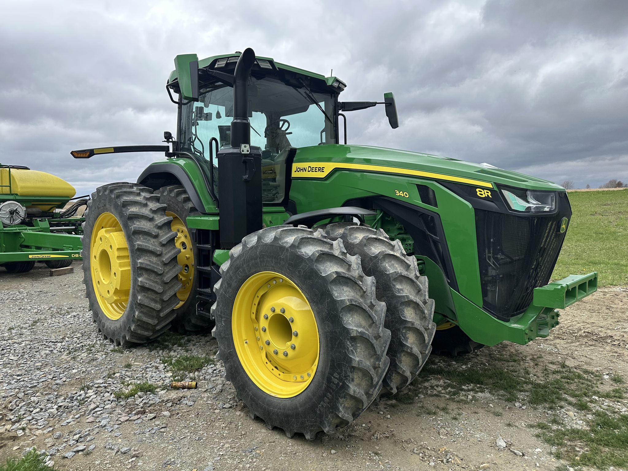 2024 John Deere 8R 340 Image 1