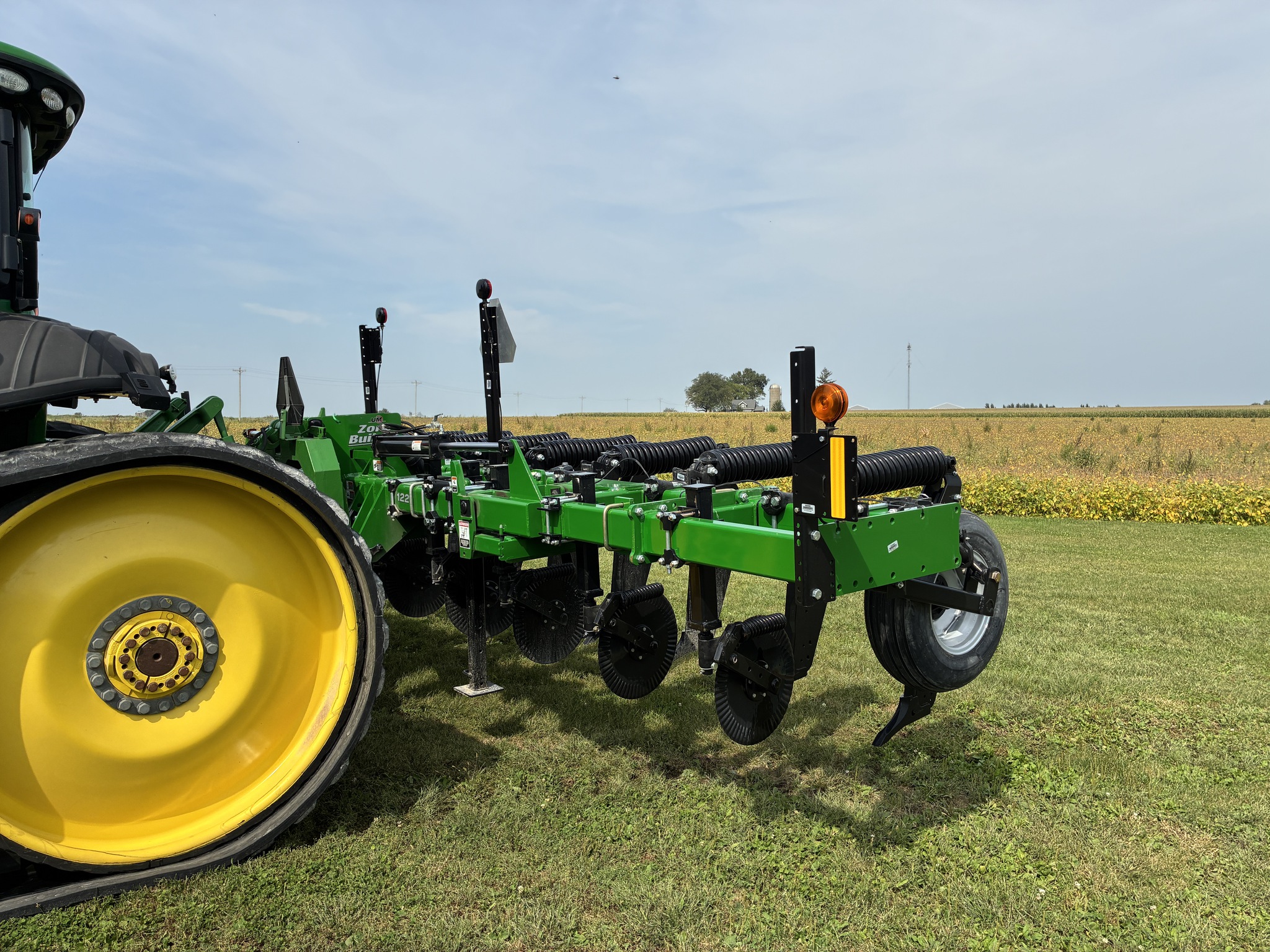 Unverferth 122 ZONE BUILDER Image 15