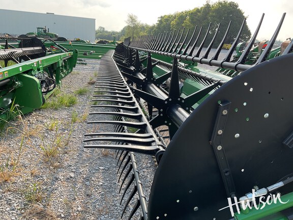Photo of 2021 John Deere RD40F