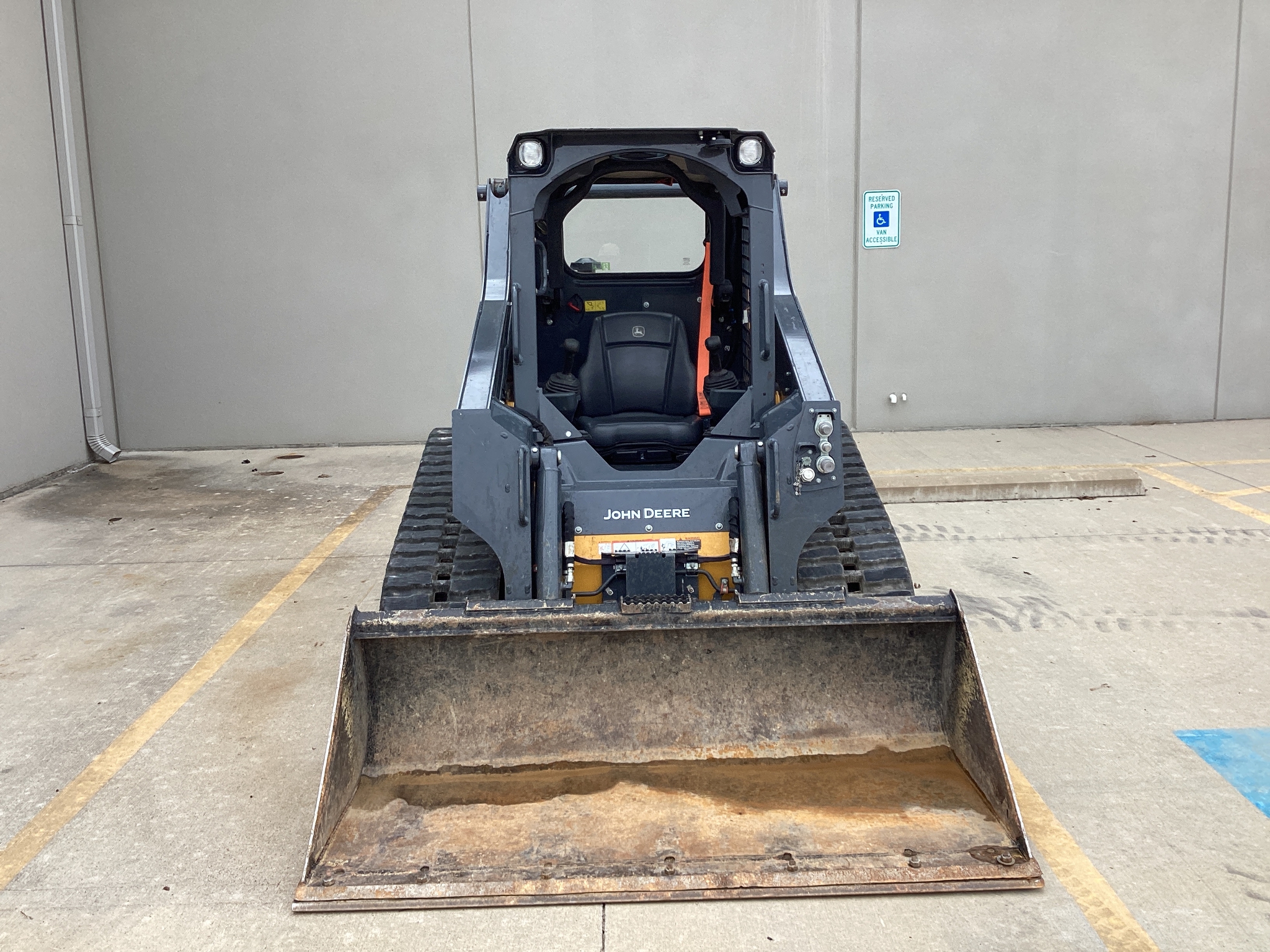 2023 John Deere 317G Image 3
