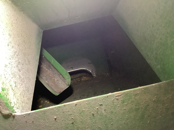 Photo of 2017 John Deere S690