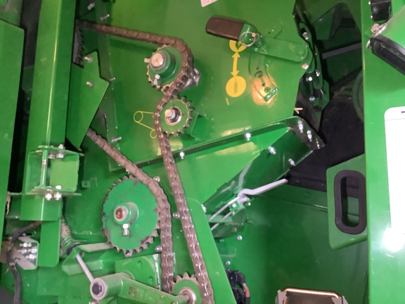 Photo of 2017 John Deere S690