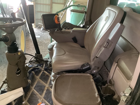 Photo of 2017 John Deere S690