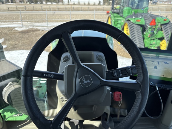 Used 2024 John Deere 9RX 640 Track Tractors at Horizon Ag & Turf in Lloydminster, AB - Photo16