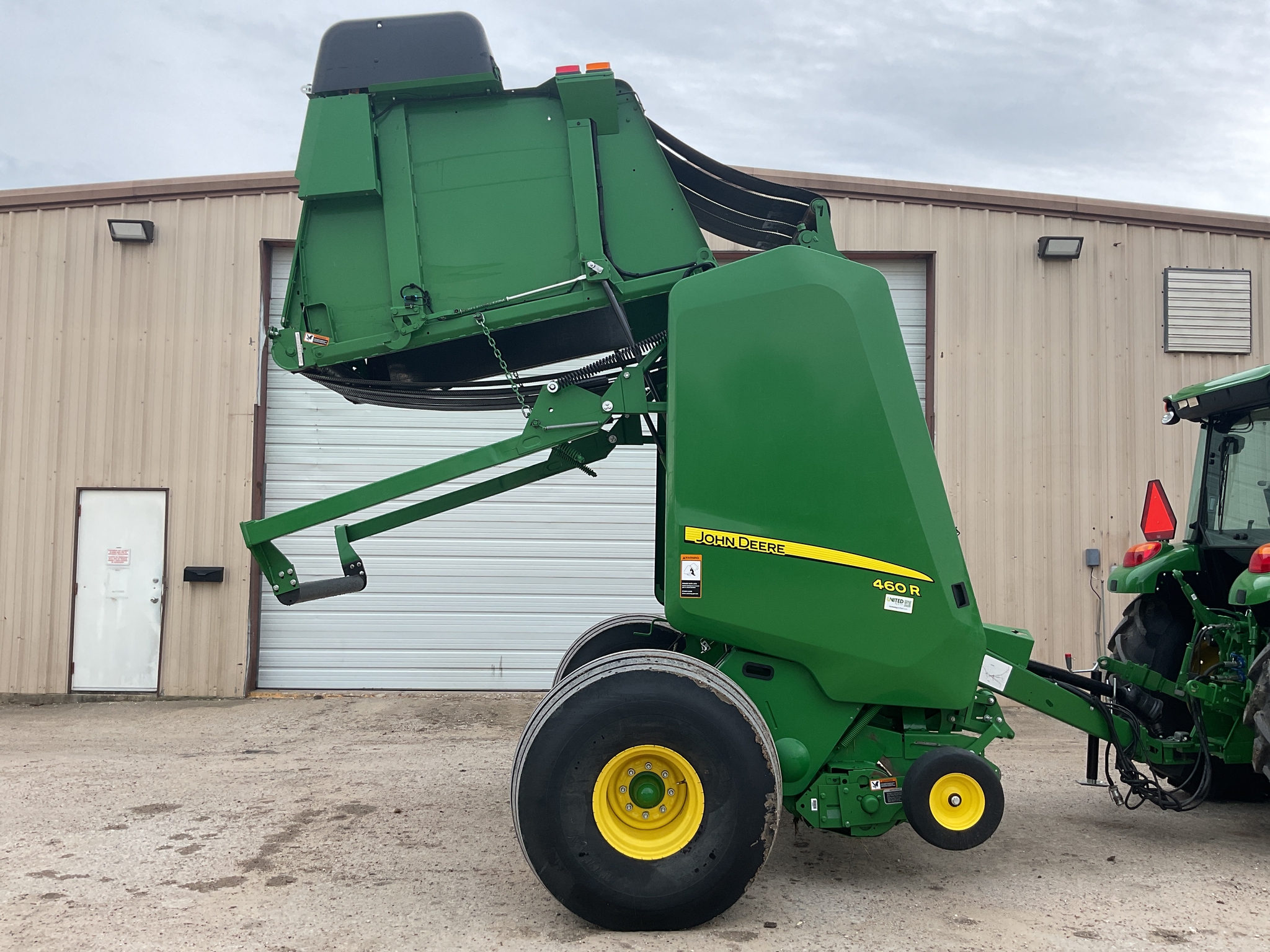 2022 John Deere 460R Image 5