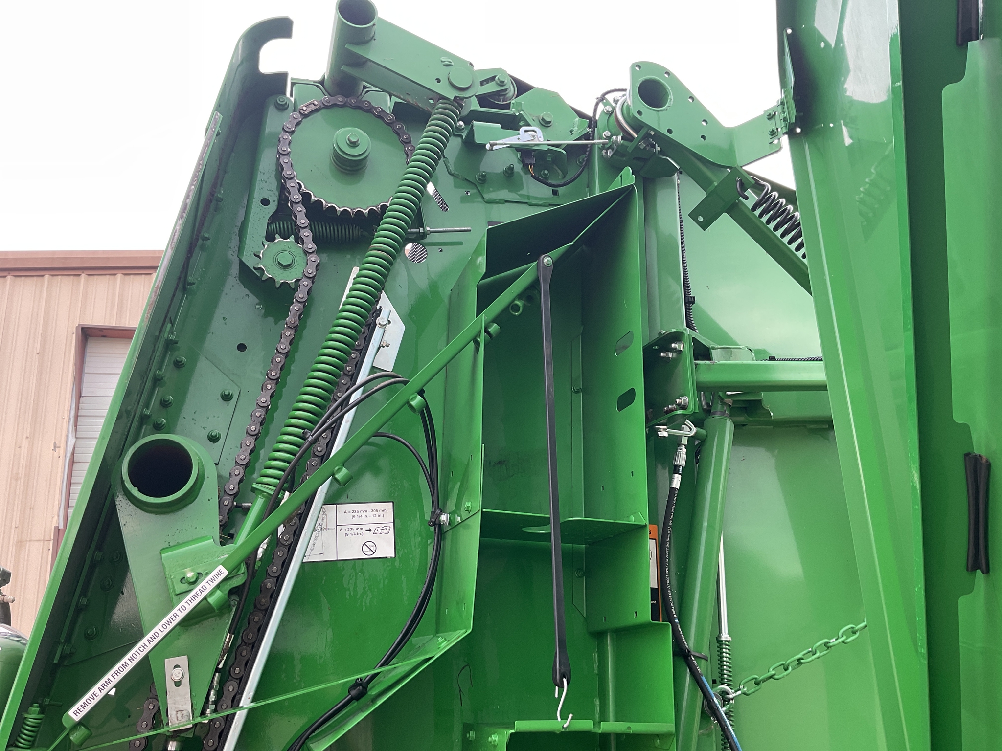 2022 John Deere 460R Image 12