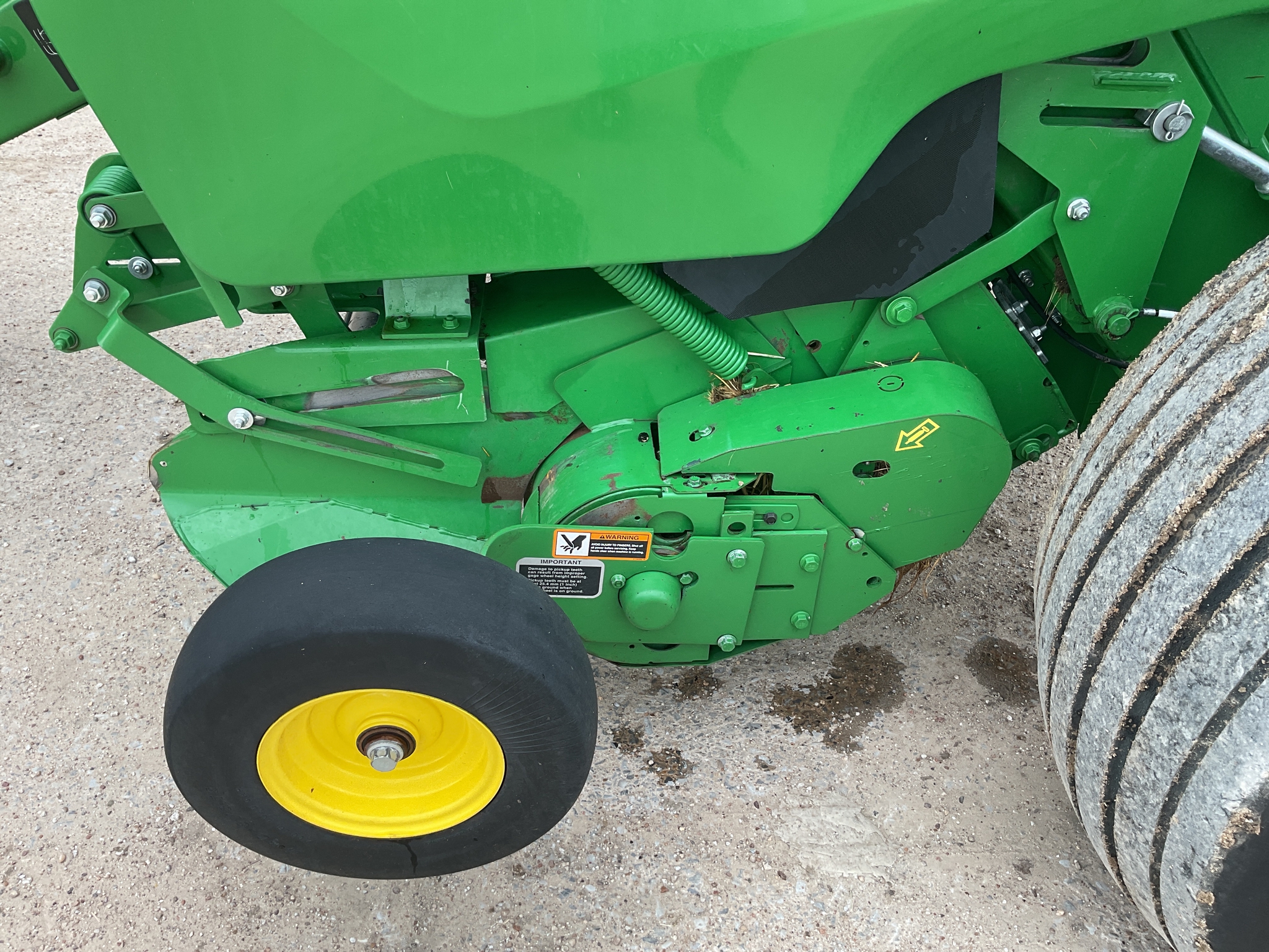 2022 John Deere 460R Image 20