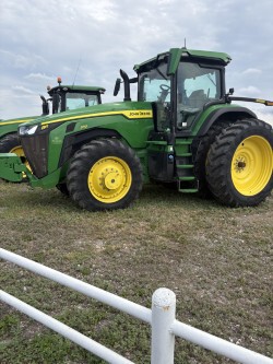 2024 John Deere 8R 280 Image 4