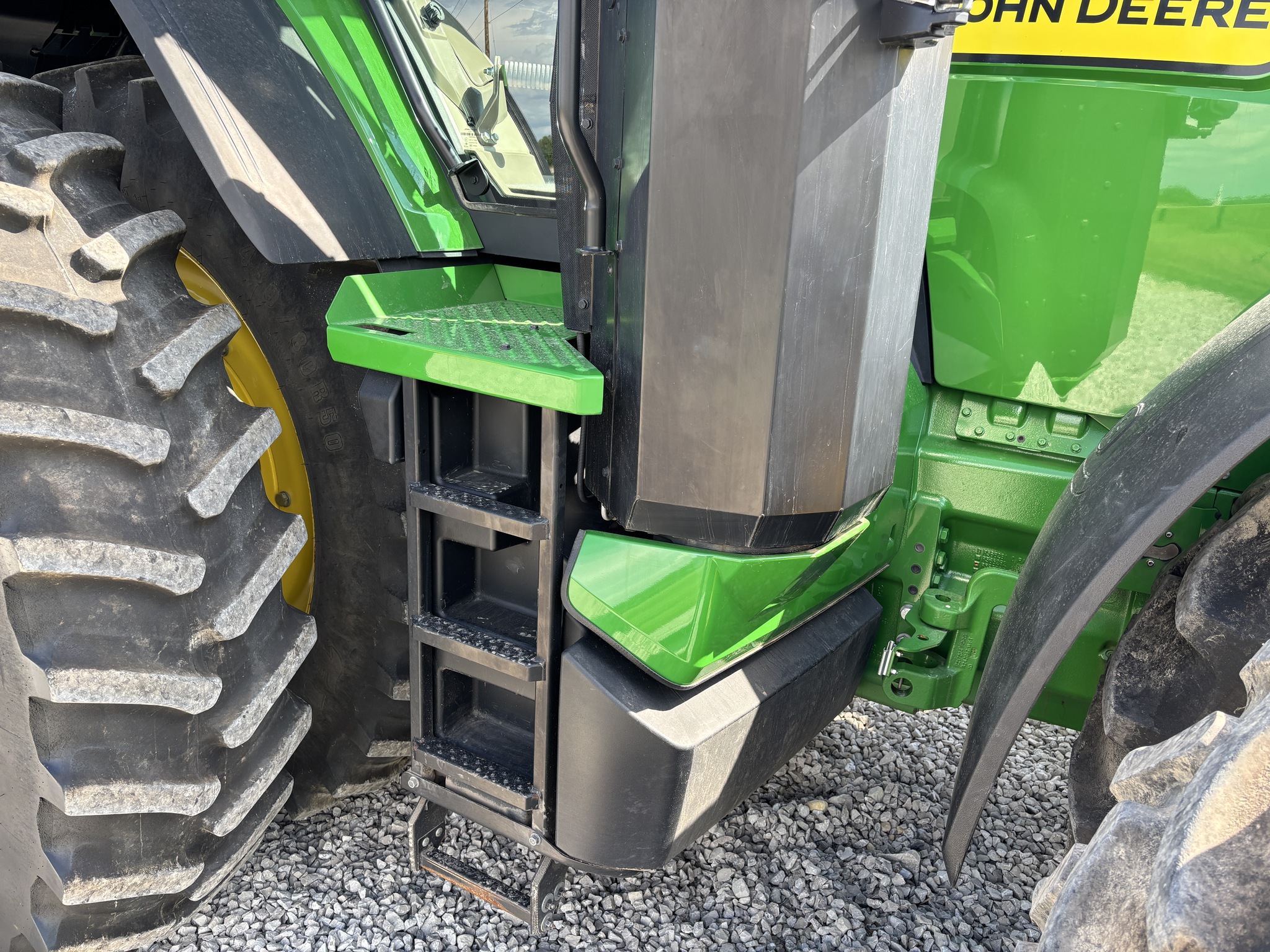 2020 John Deere 8R 370 Image 13