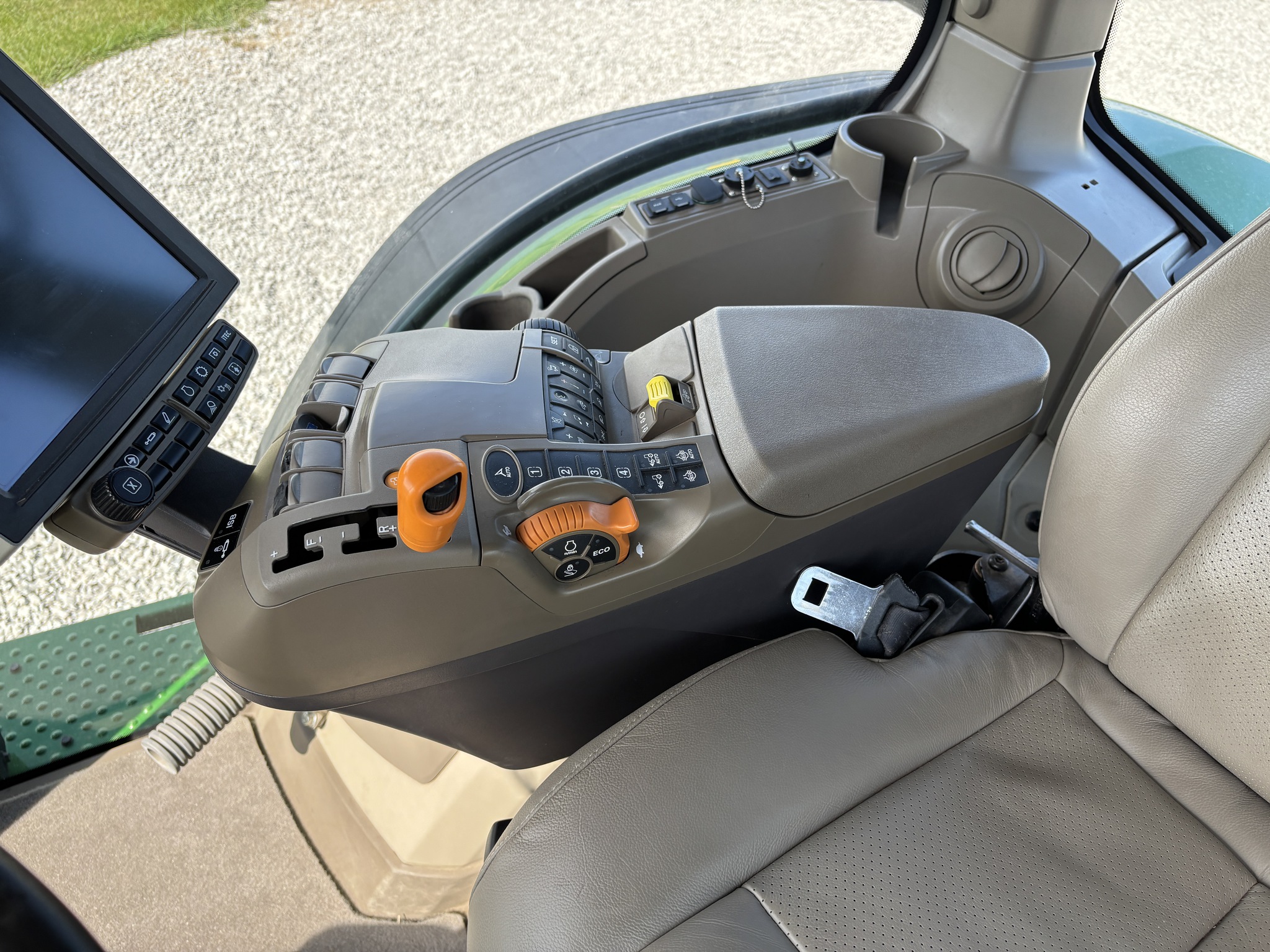 2020 John Deere 8R 370 Image 16