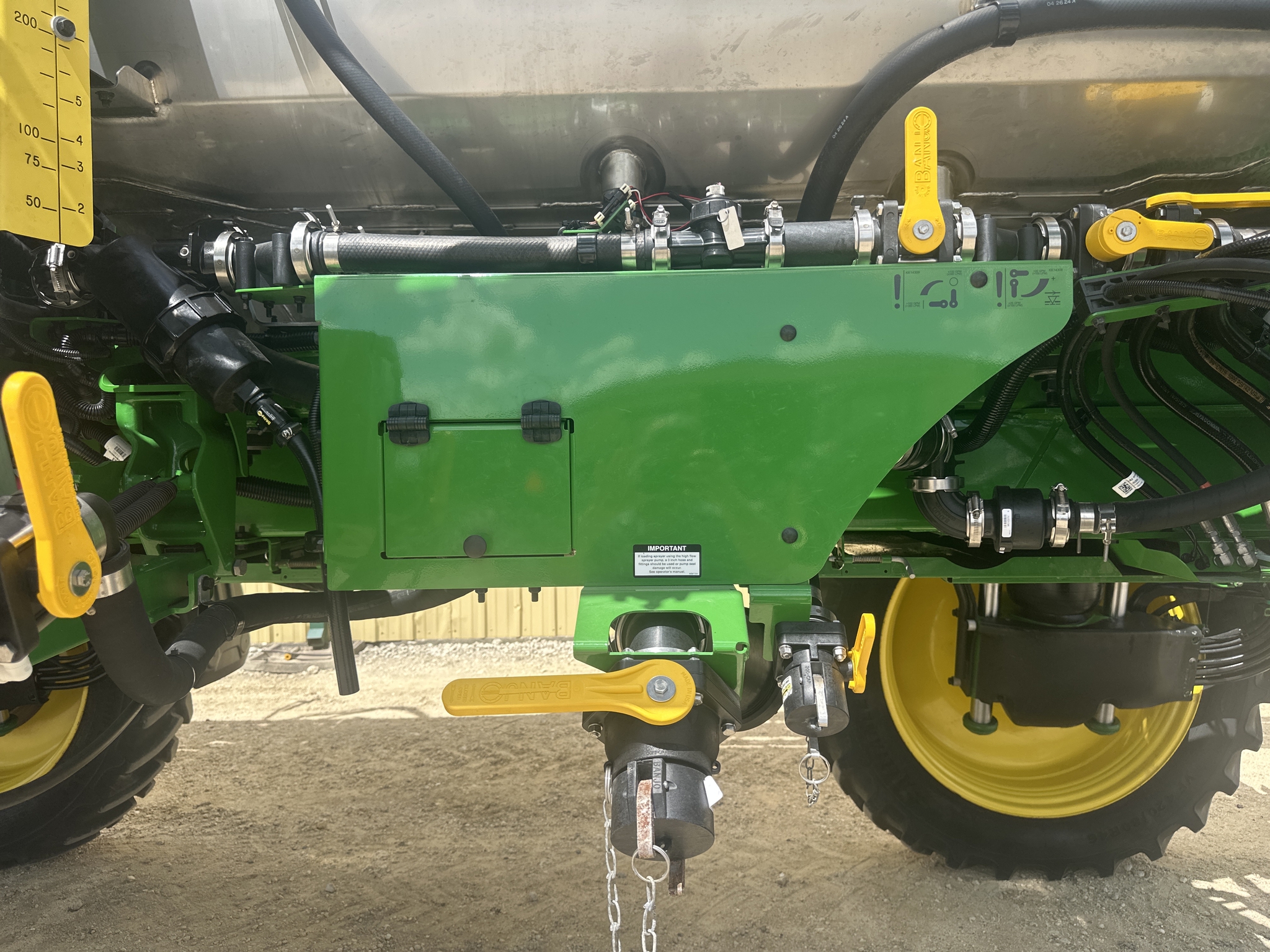 2024 John Deere 412R Image 25