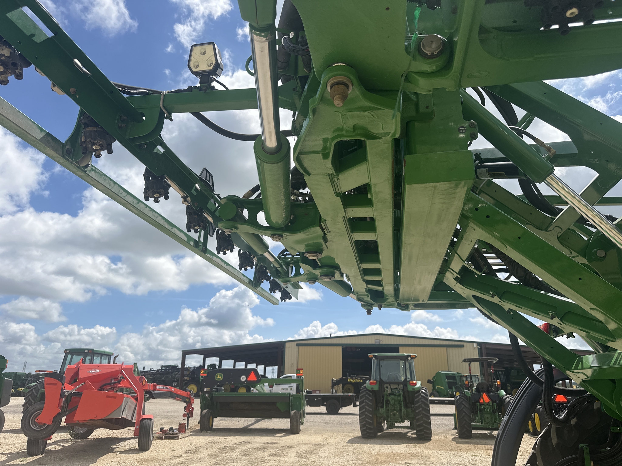 2024 John Deere 412R Image 29