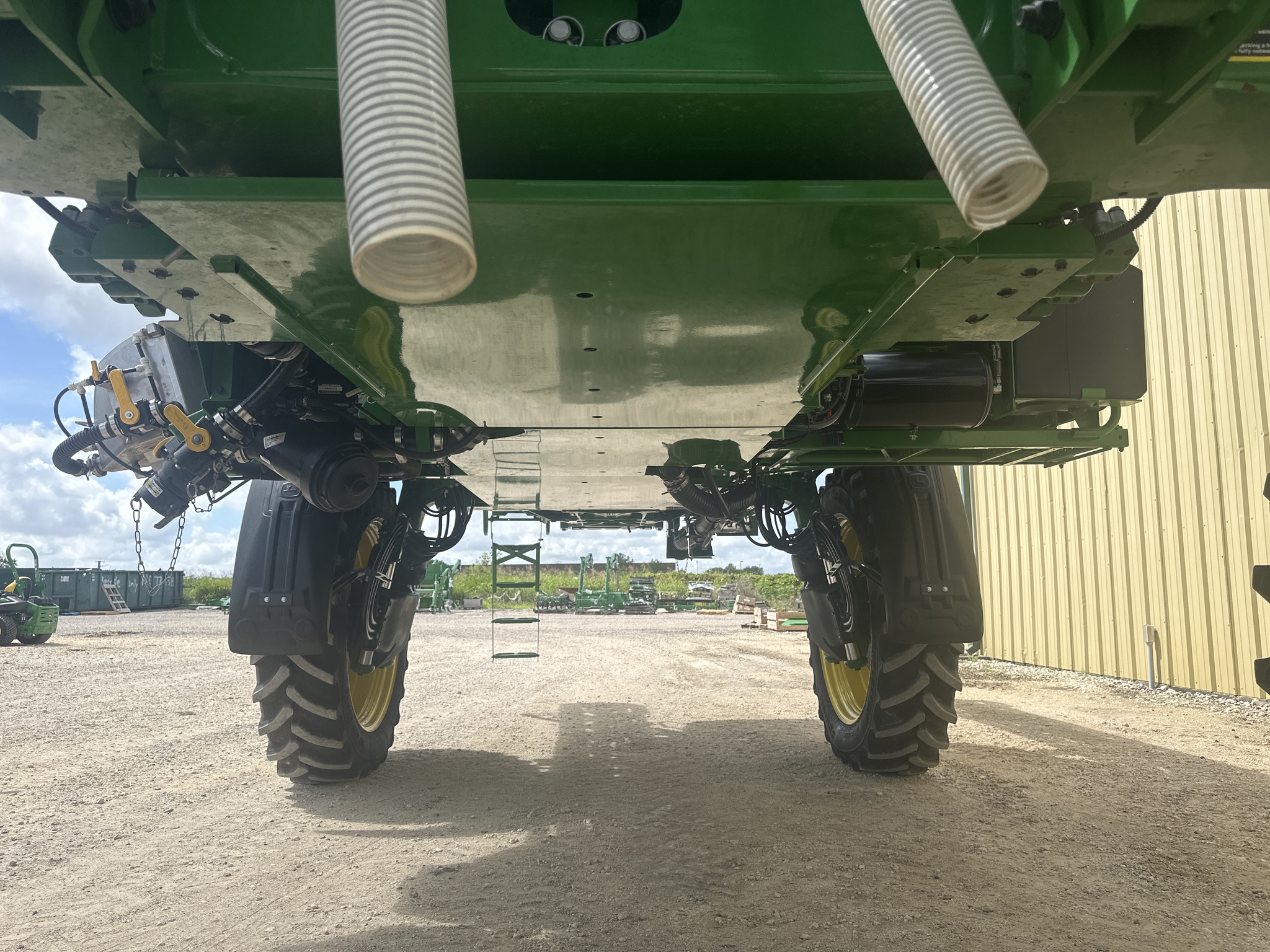 2024 John Deere 412R Image 28