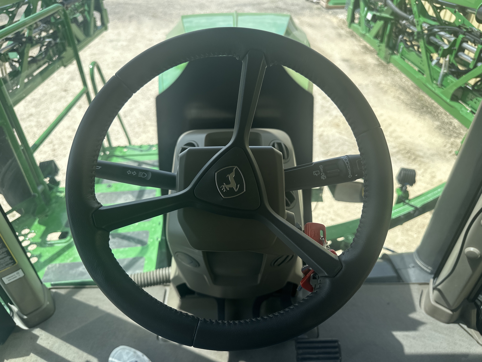 2024 John Deere 412R Image 18