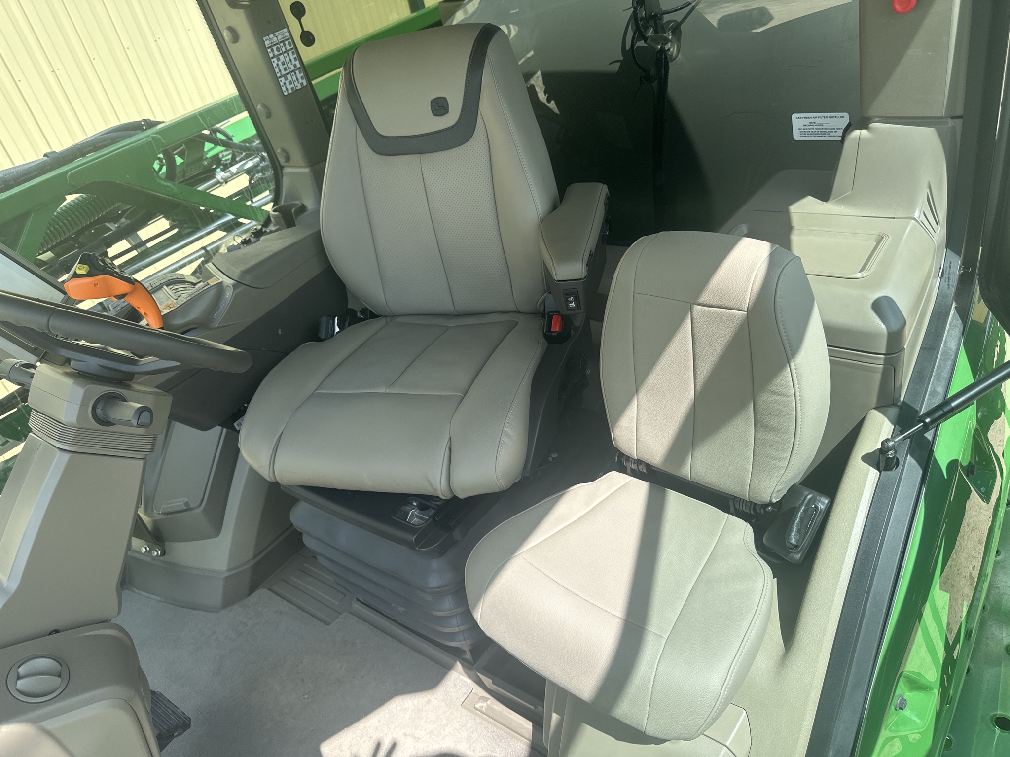 2024 John Deere 412R Image 11
